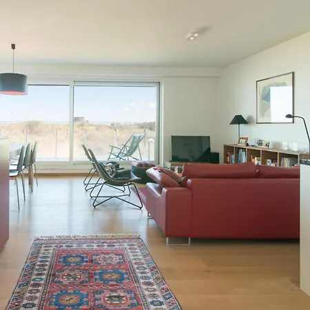 Apartment Cozy With Sunny Terrace