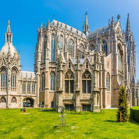 In Near & Dunes アパート